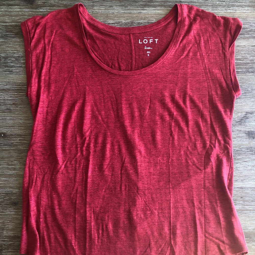 Ann Taylor Loft red linen t-shirt Size Small